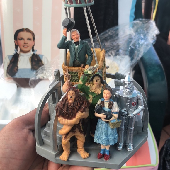 😊 The Wizard of Oz San Francisco music box💗NWT - Picture 7 of 9